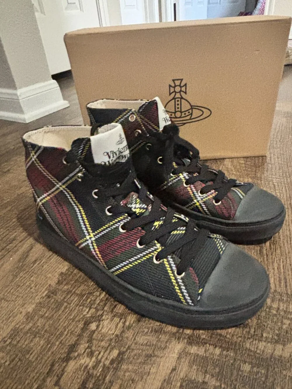 Vivian Westwood Size 42